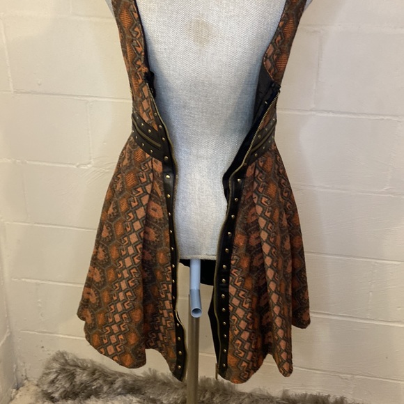 ❌ Free People New Romantics Santa Anna Fit N Flare Boho studded Dress Size 4 - Picture 9 of 10